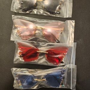 NEW 4 pair of Butterfly Pendants Sunglasses new